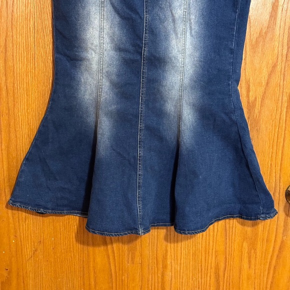 Allegra K Fishtail style Jean skirt sz medium button fly stretchy NWT - Picture 4 of 9